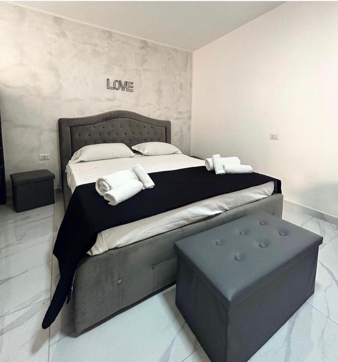 Terrazza Luxury Valentino Apartment Naples Exterior photo